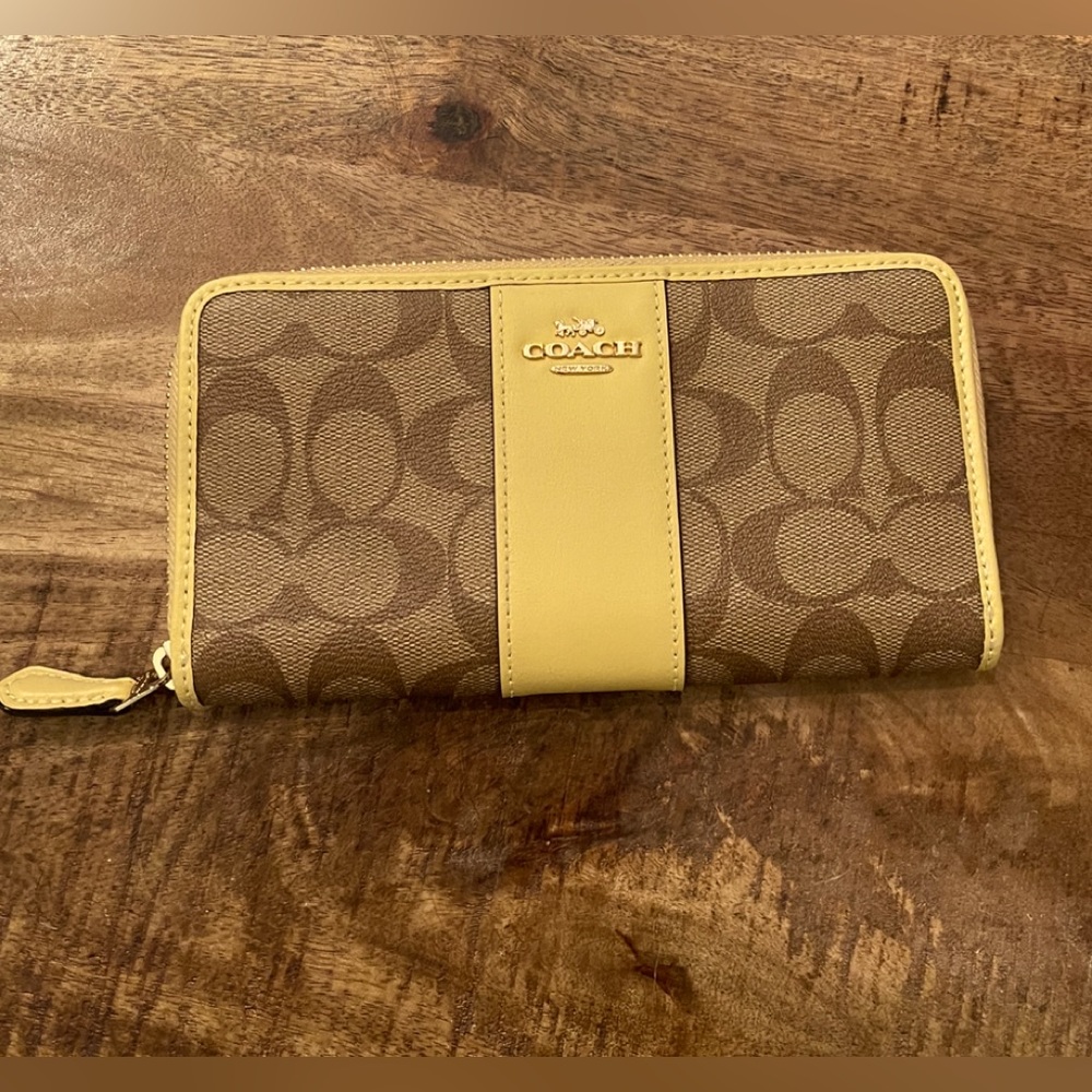 Coach Zip around wallet